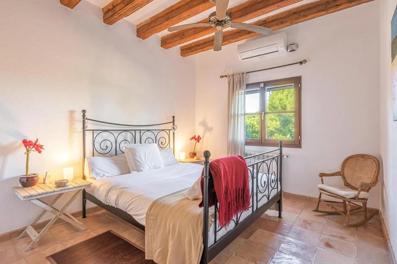 Dalt Vila Campos Βίλα Campos